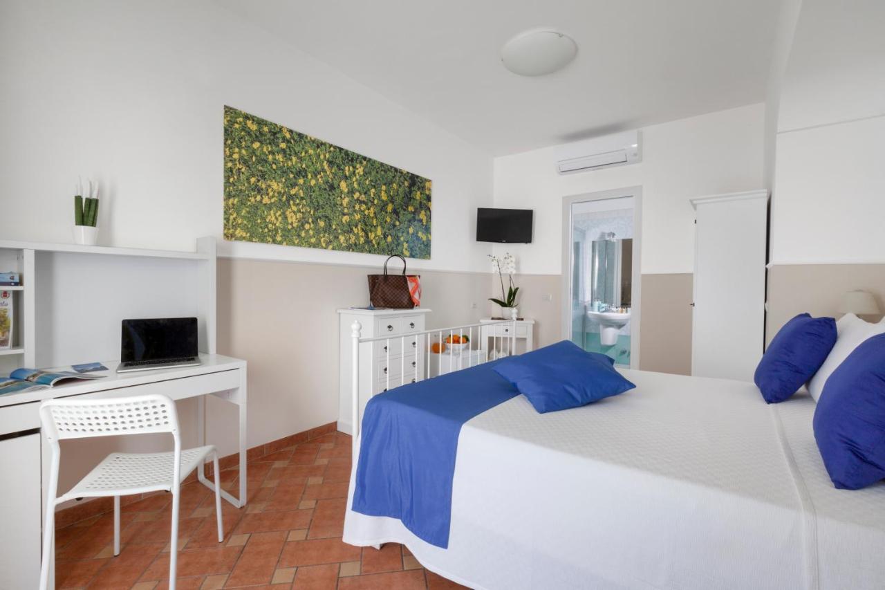 Relais Santa Lucia Bed & Breakfast Sorrento Exterior photo